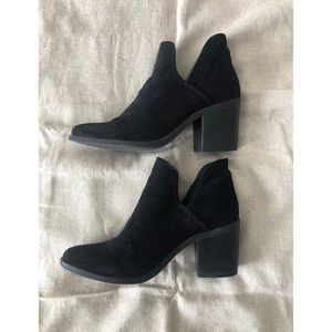 Steve Madden Ankle Bootie